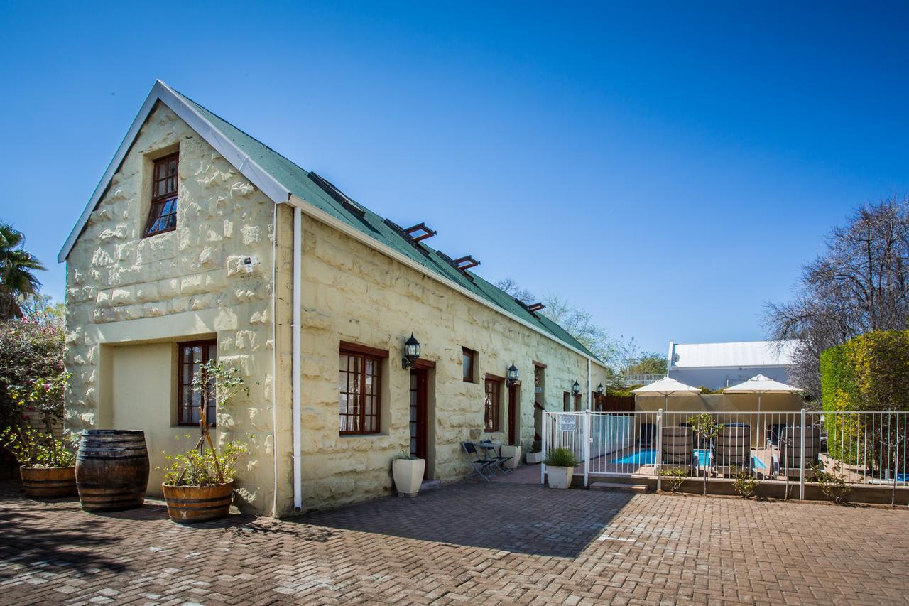 88 Baron Van Reede Guesthouse Oudtshoorn Exteriör bild