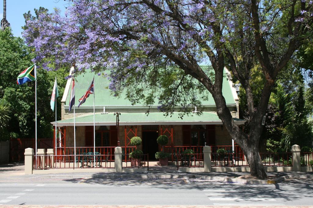 88 Baron Van Reede Guesthouse Oudtshoorn Exteriör bild